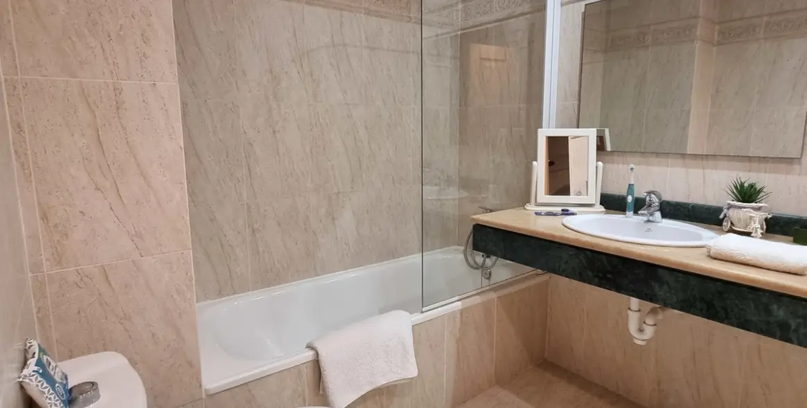 Sale of penthouse in Selwo 18