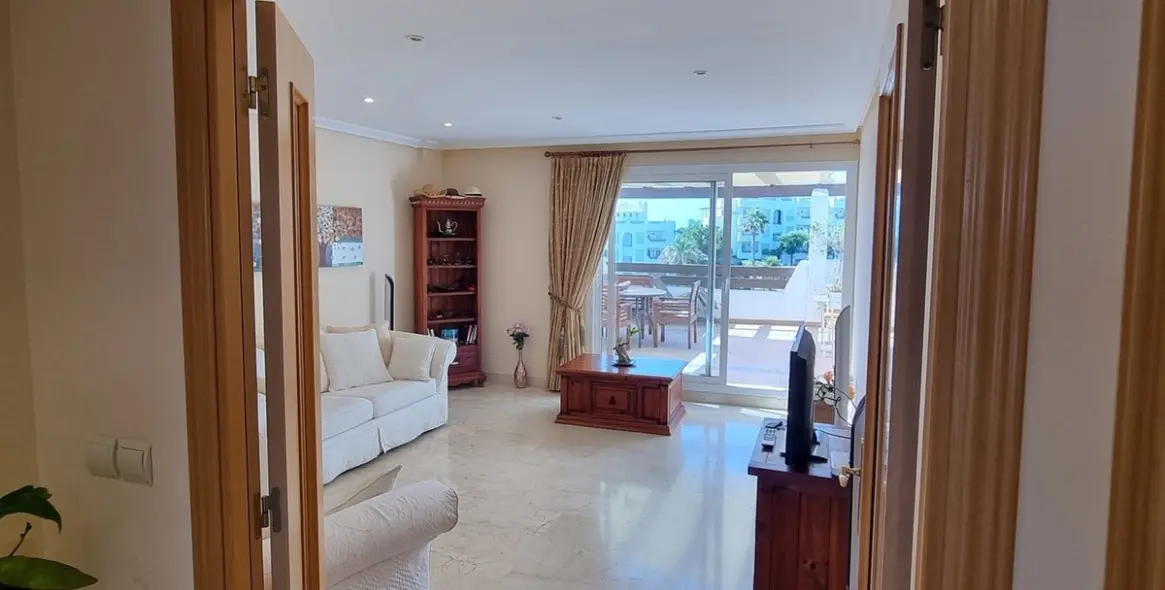Sale of penthouse in Selwo 23