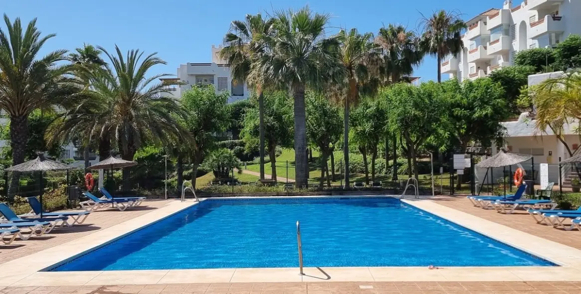 Sale of penthouse in Selwo 27