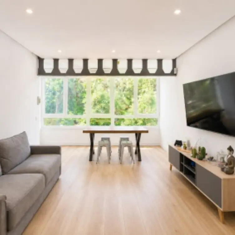 Sale of middle floor apartment in Marbella