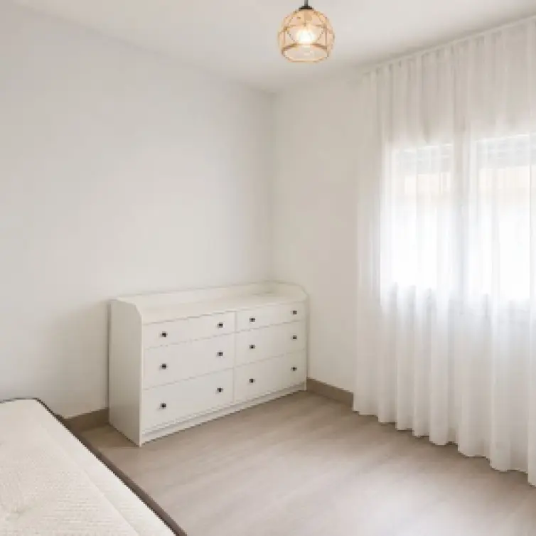 Sale of middle floor apartment in Marbella