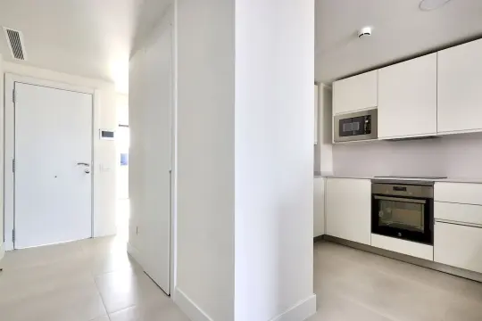 Image 4 thumb