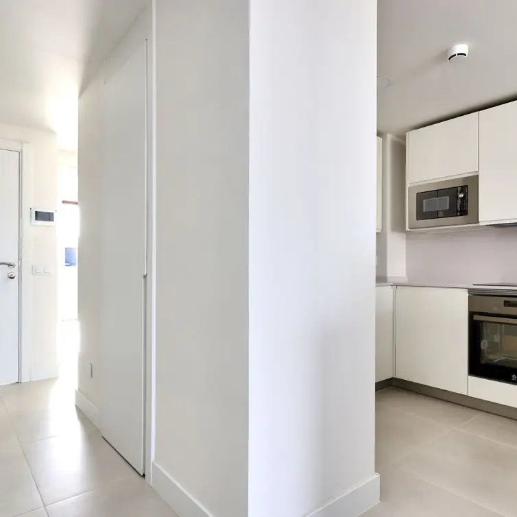 Sale of middle floor apartment in Fuengirola