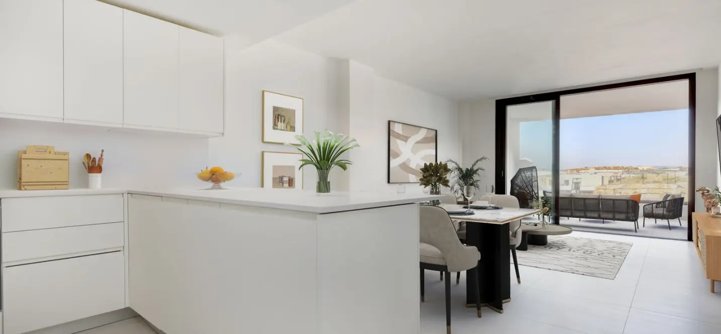 Sale of middle floor apartment in Fuengirola 4
