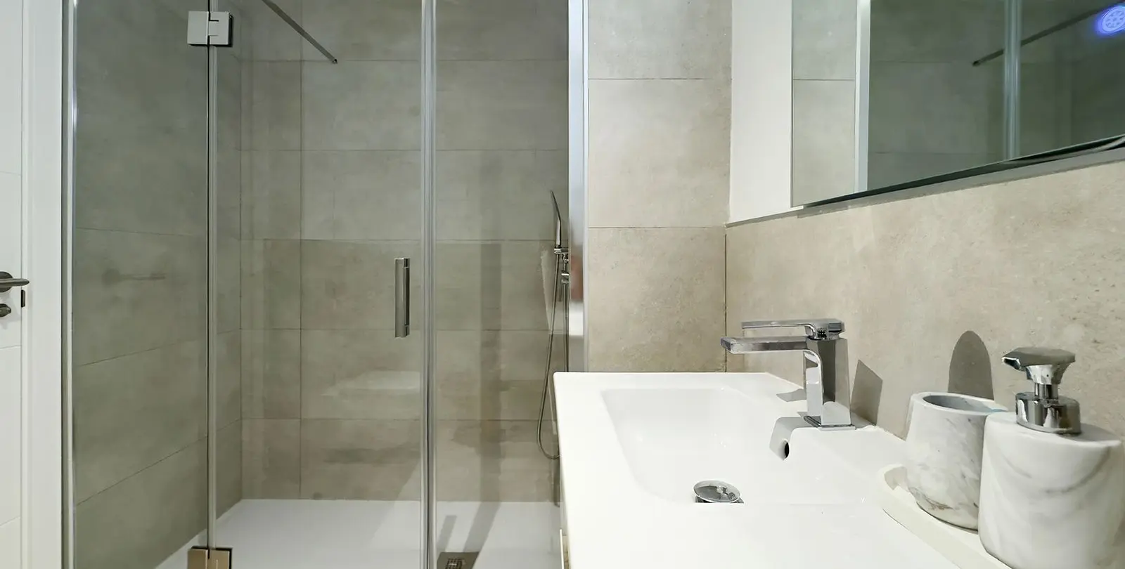 Venta de apartamento en planta baja en Cancelada 19