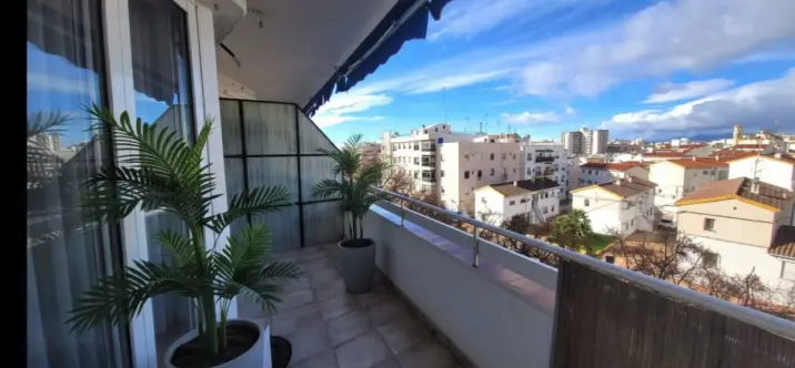 Sale of middle floor apartment in Marbella 0