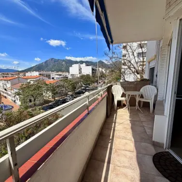 Sale of middle floor apartment in Marbella