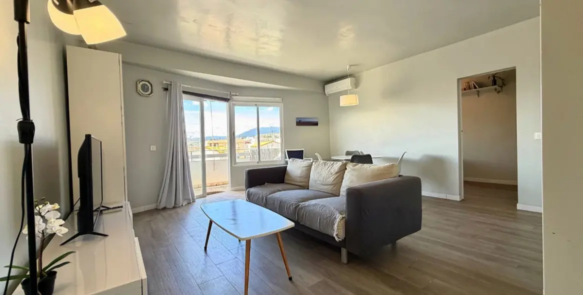 Sale of middle floor apartment in Marbella 5