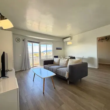 Sale of middle floor apartment in Marbella