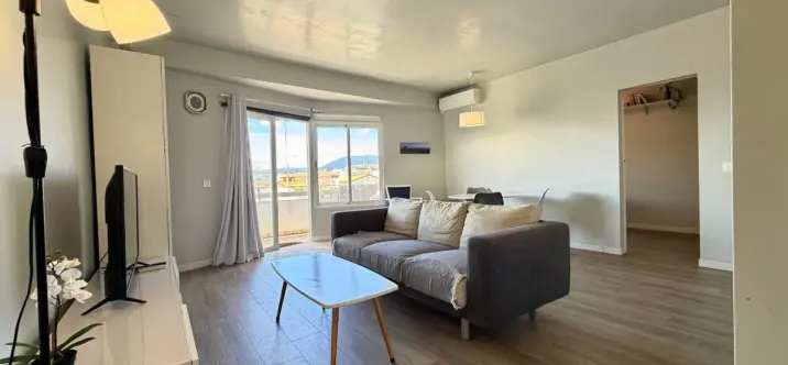 Sale of middle floor apartment in Marbella 4