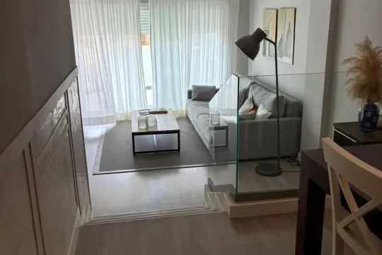 Image 4 thumb