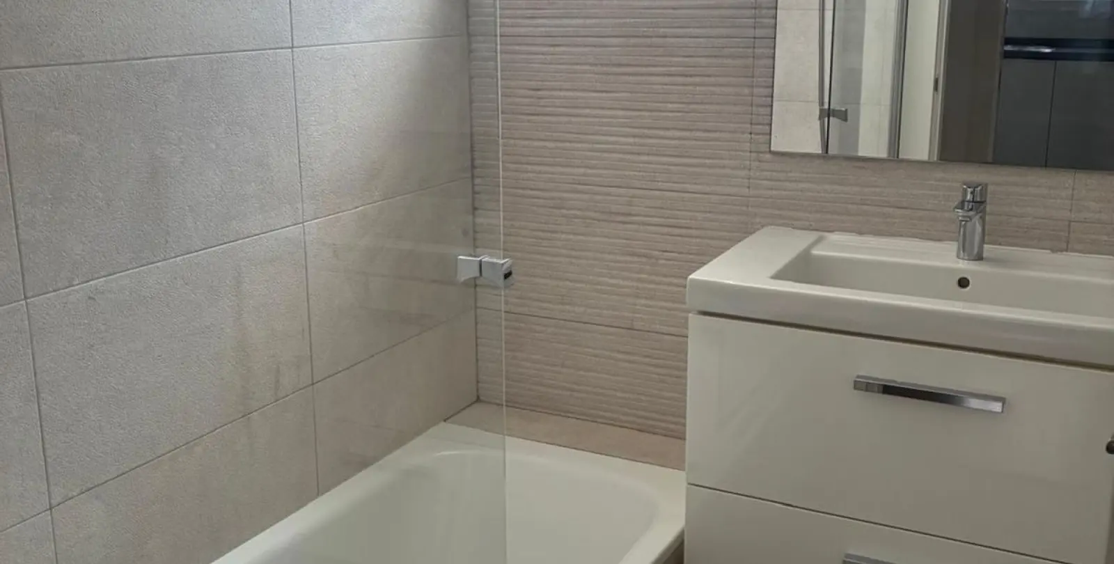 Sale of ground floor apartment in San Pedro de Alcántara 8