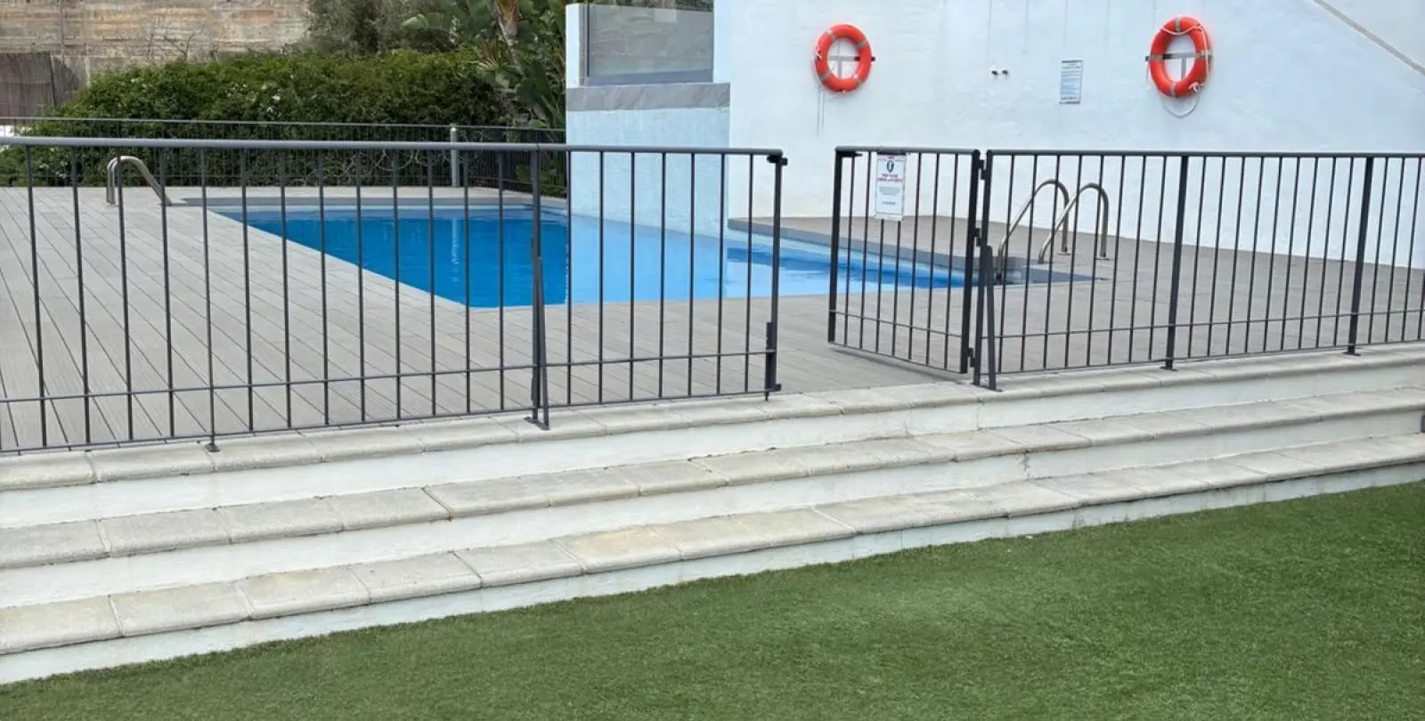 Sale of ground floor apartment in San Pedro de Alcántara 18