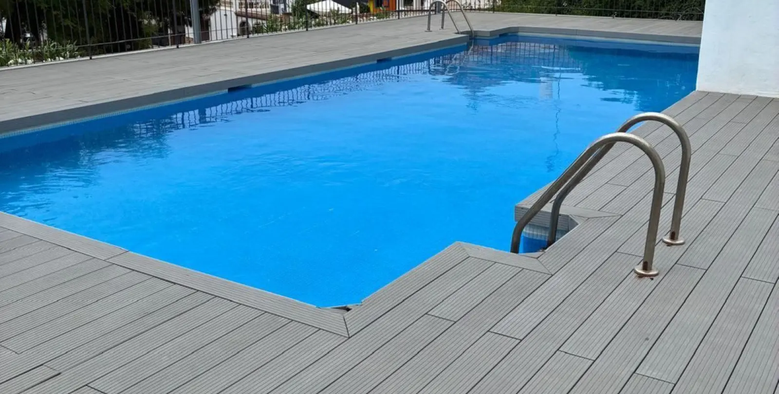 Sale of ground floor apartment in San Pedro de Alcántara 20