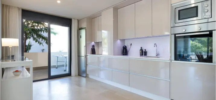 Sale of ground floor apartment in Selwo 2