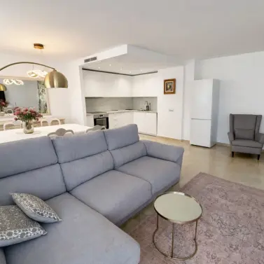 Sale of ground floor apartment in Benahavís