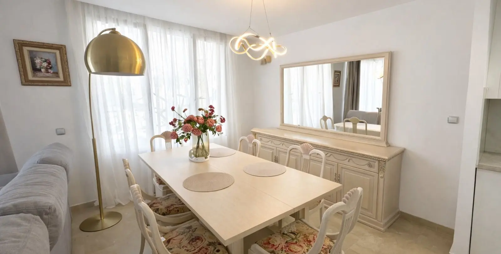 Sale of ground floor apartment in Benahavís 4
