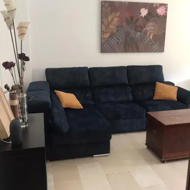 Sale of middle floor apartment in Estepona