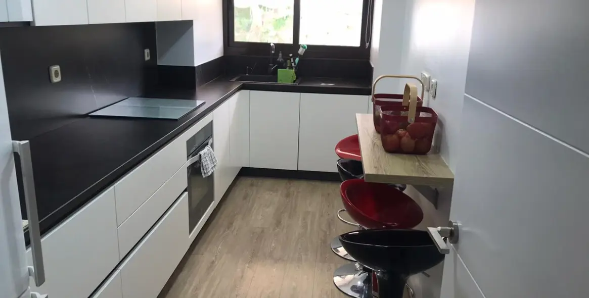 Продажа апартаментов на среднем этаже в Estepona 7