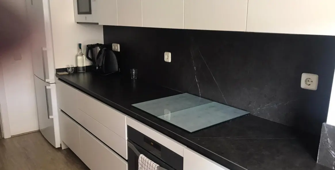 Продажа апартаментов на среднем этаже в Estepona 9