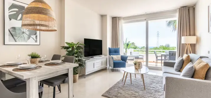 Sale of middle floor apartment in Casares Playa 2