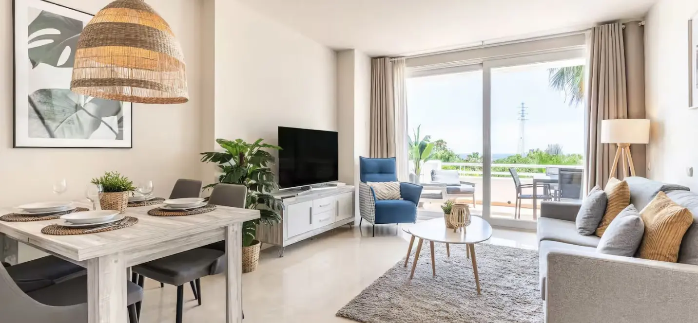 Продажа апартаментов на среднем этаже в Estepona 3