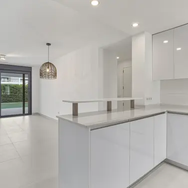 Venta de apartamento en planta baja en Cancelada