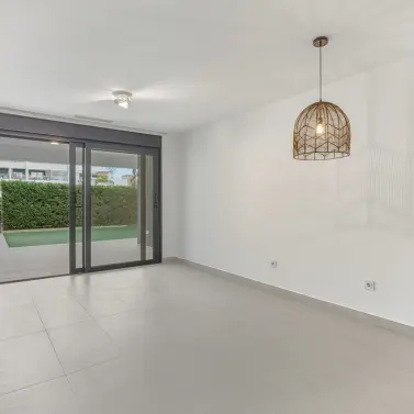 Venta de apartamento en planta baja en Cancelada