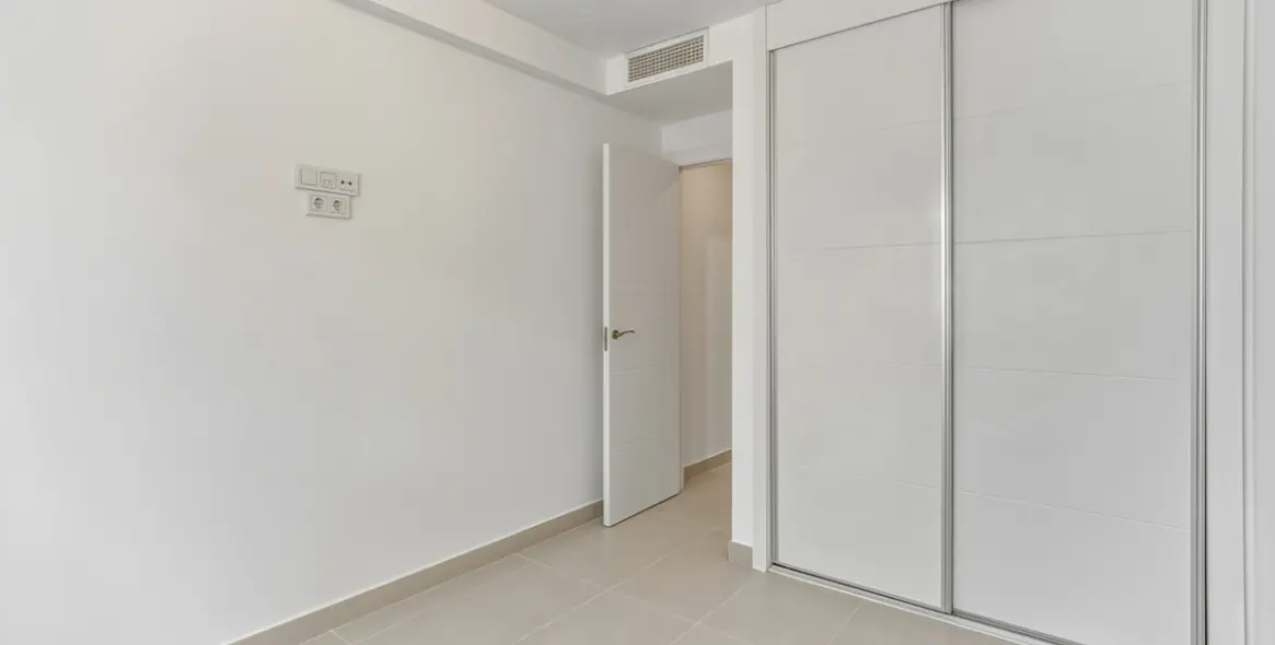 Venta de apartamento en planta baja en Cancelada 13