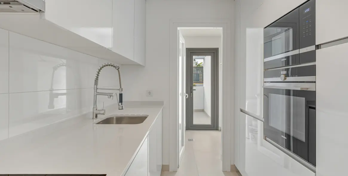Venta de apartamento en planta baja en Cancelada 16