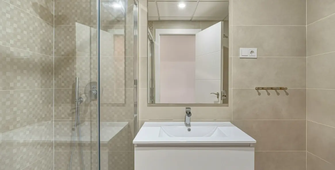 Venta de apartamento en planta baja en Cancelada 21