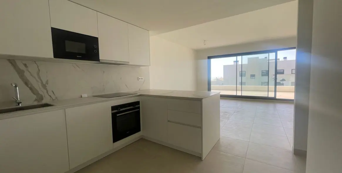 Sale of ground floor apartment in Benalmadena 8