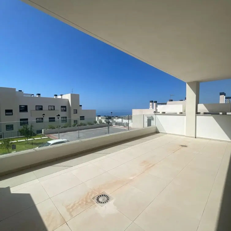 Sale of ground floor apartment in Benalmadena