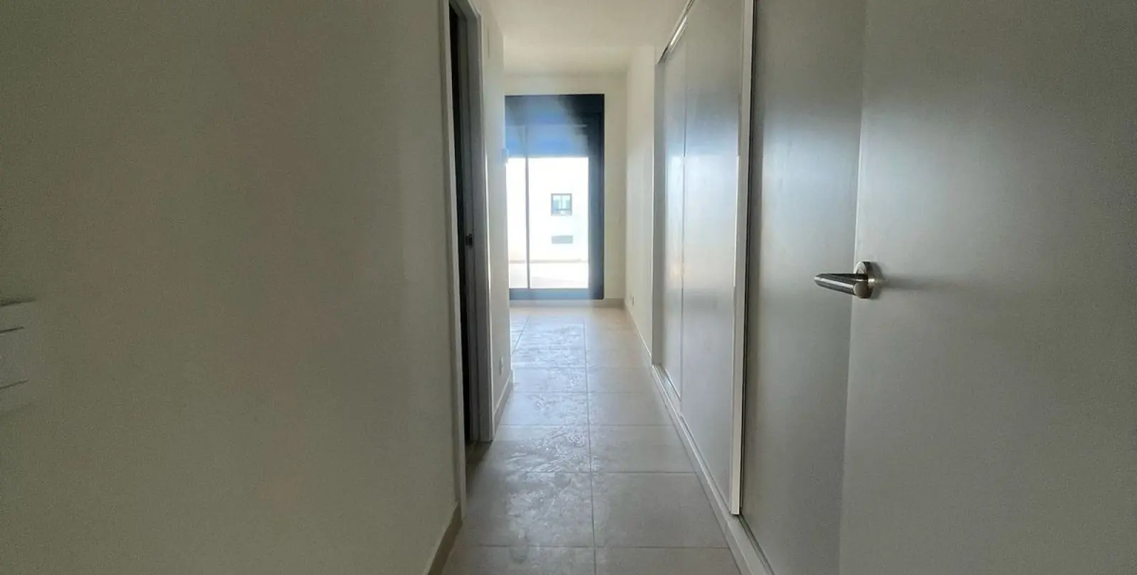 Sale of ground floor apartment in Benalmadena 8
