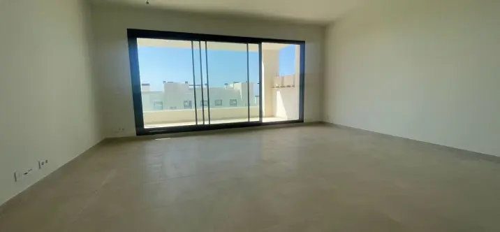 Sale of middle floor apartment in Benalmadena 0