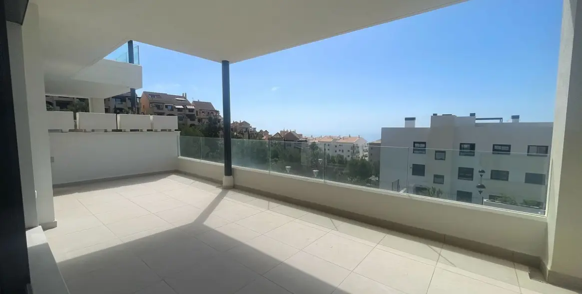 Venta de apartamento en planta media en Benalmadena 17