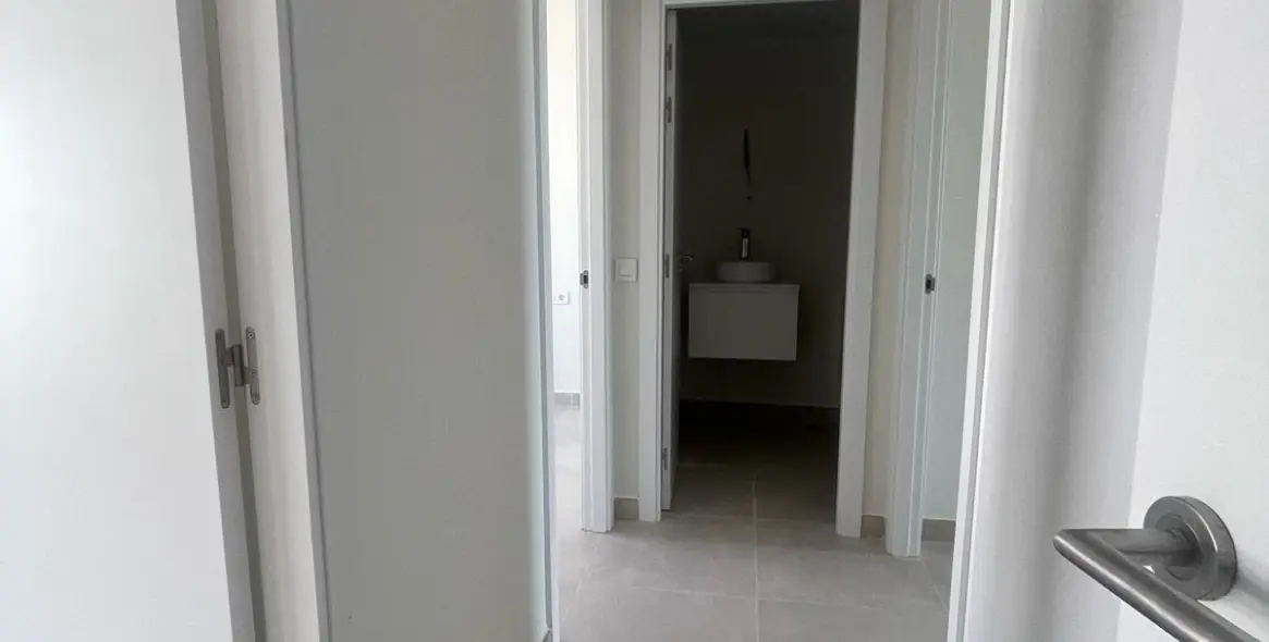 Venta de apartamento en planta media en Benalmadena 24