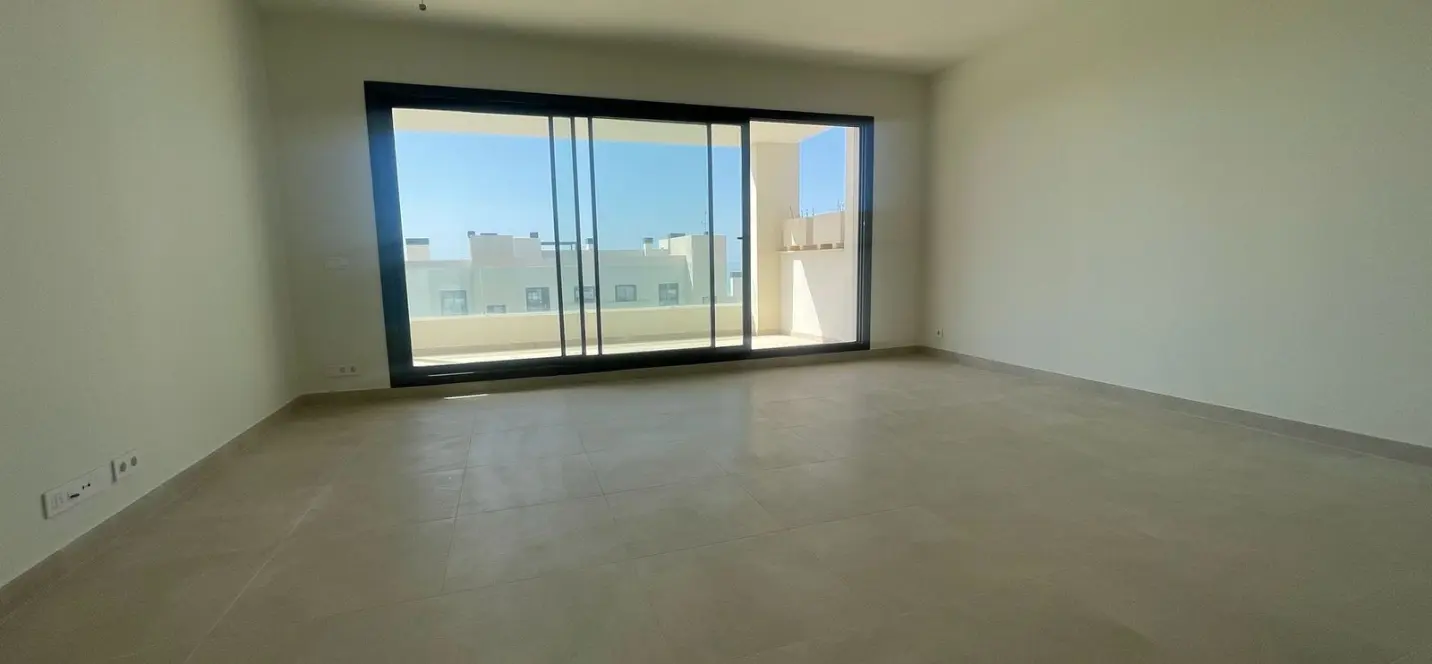 Продажа апартаментов на среднем этаже в Benalmadena 0