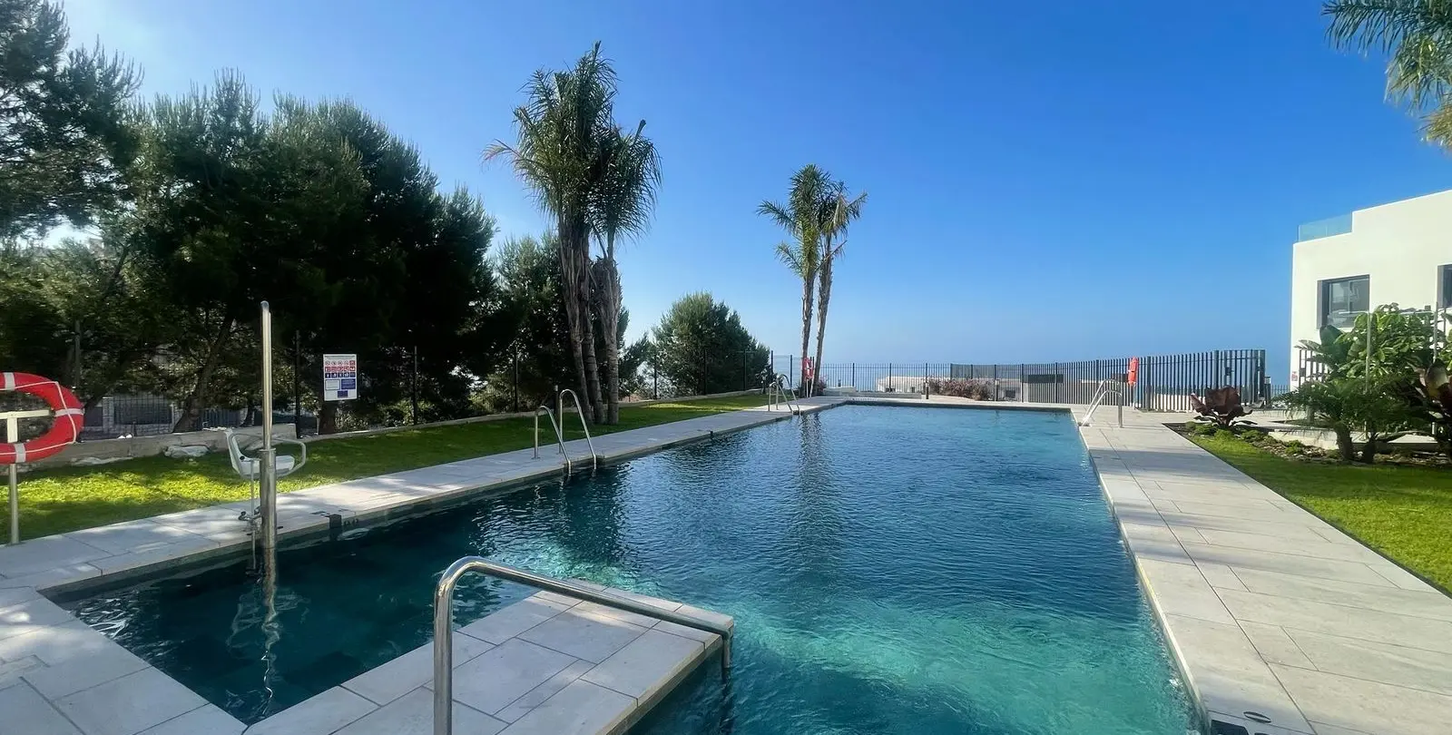 Продажа апартаментов на среднем этаже в Benalmadena 2
