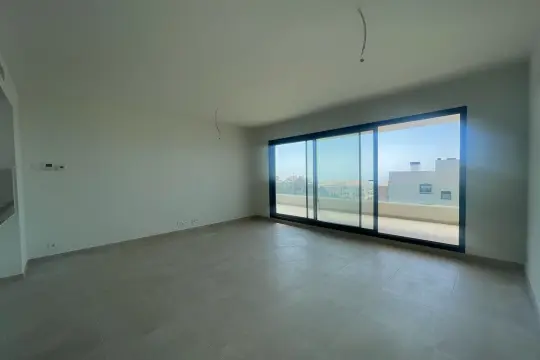 Image 8 thumb