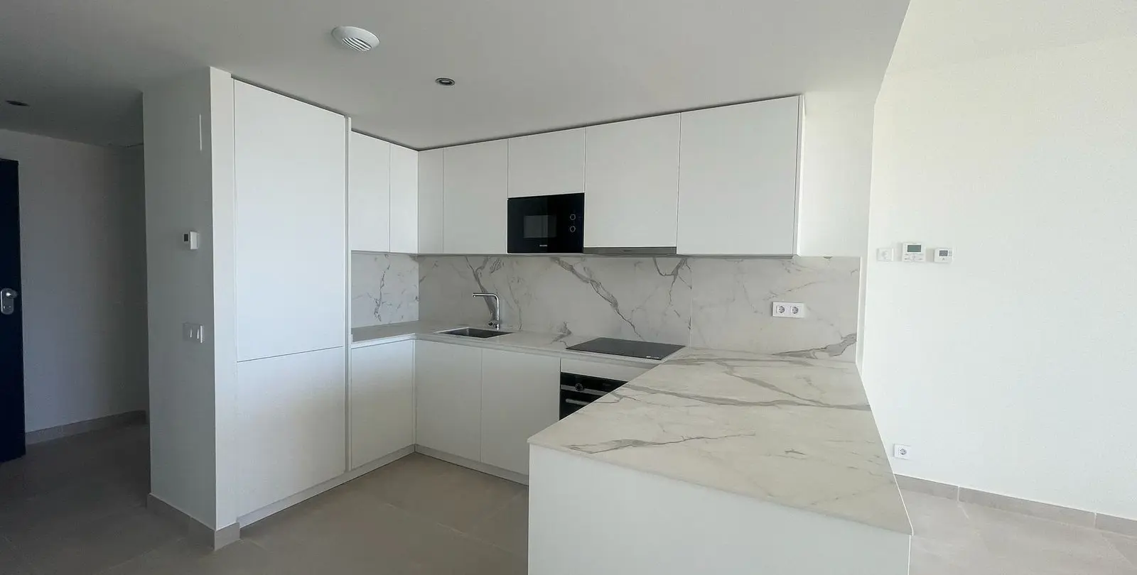Продажа апартаментов на среднем этаже в Benalmadena 9