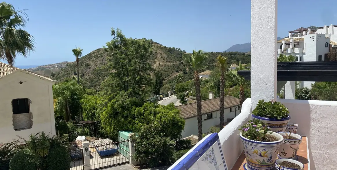 Sale of townhouse in Los Arqueros 17