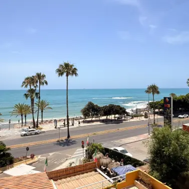 Sale of middle floor apartment in Benalmadena