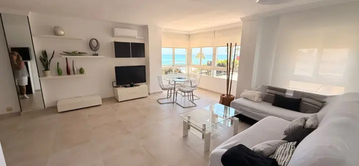 Sale of middle floor apartment in Benalmadena 3