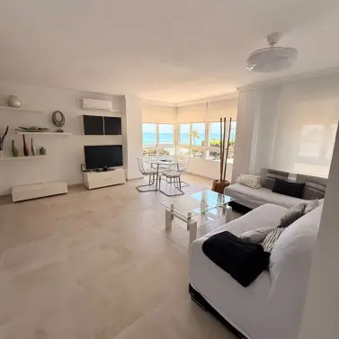 Sale of middle floor apartment in Benalmadena