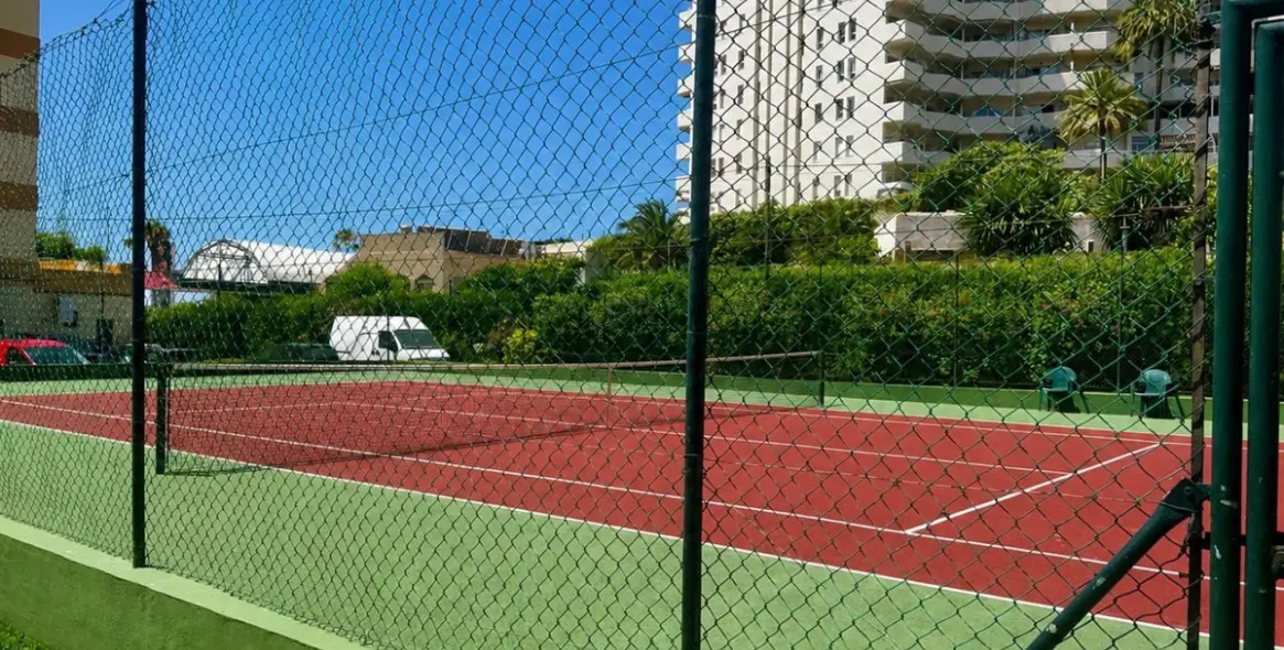 Sale of middle floor apartment in Benalmadena 20