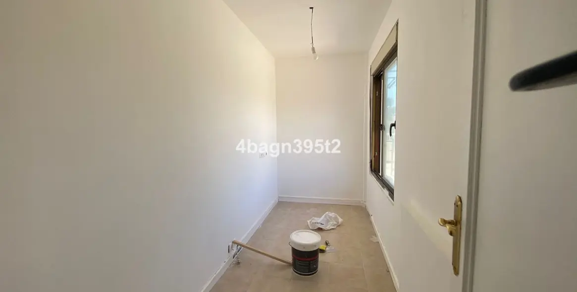 Sale of middle floor apartment in El Faro 2