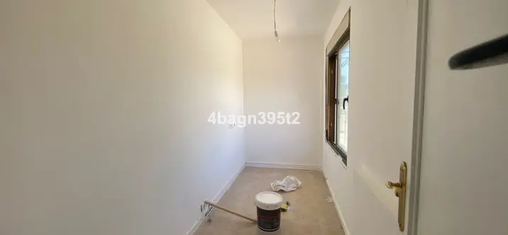 Sale of middle floor apartment in El Faro 1