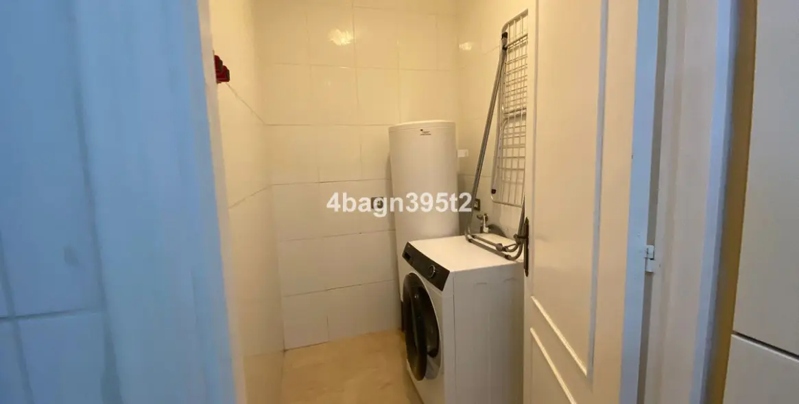 Sale of middle floor apartment in El Faro 22