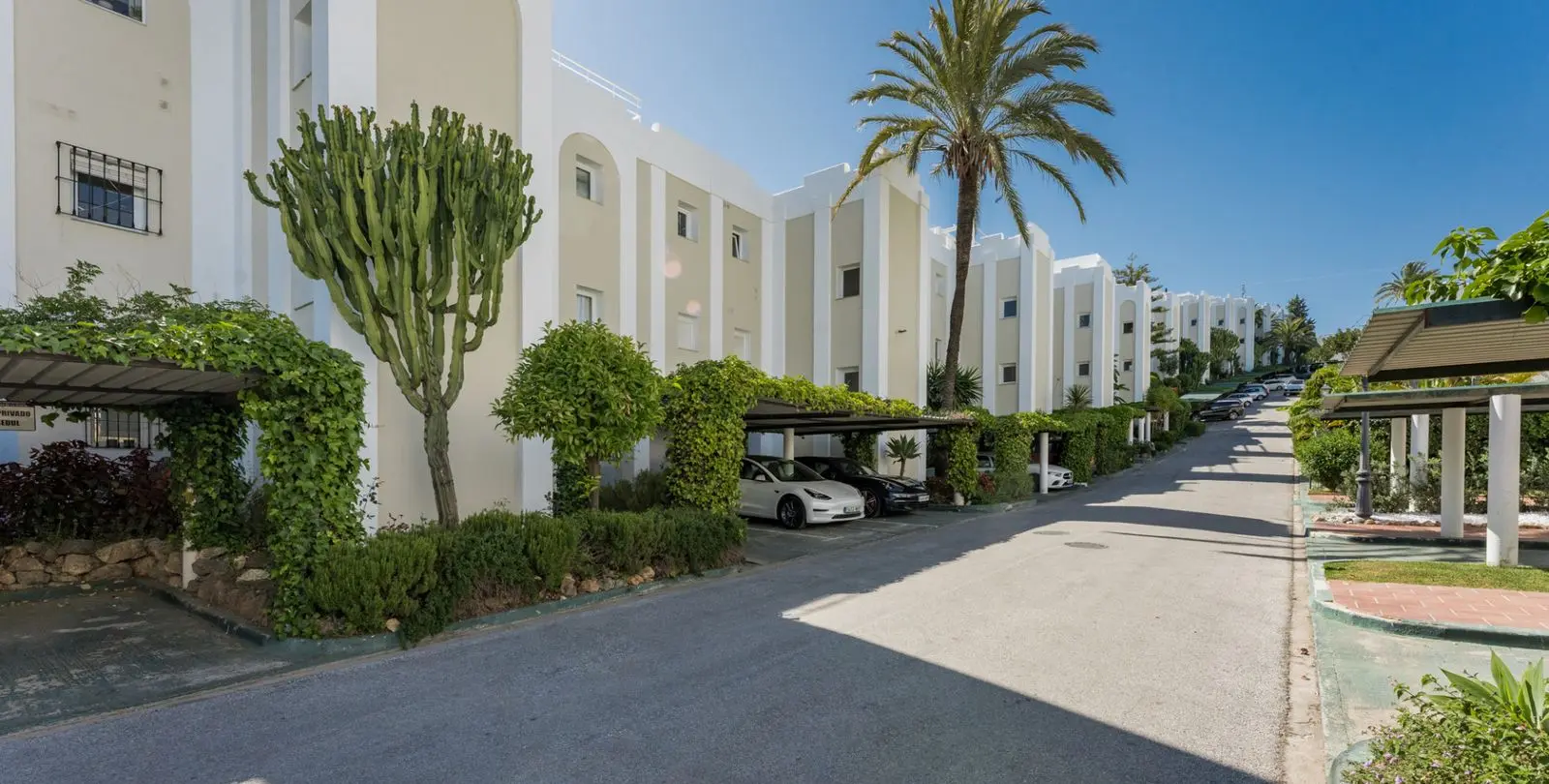 Продажа апартаментов на первом этаже в La Quinta 27